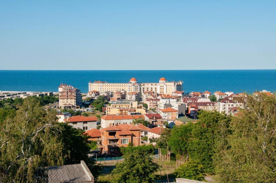 Kristin Palace Obzor Exterior foto